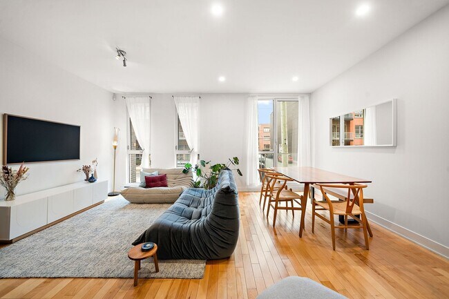 Photo du bâtiment - 7090 Rue Saint-Urbain