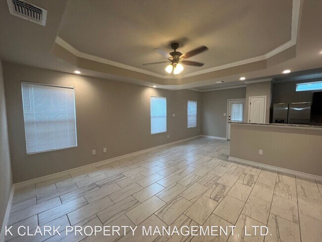 Foto del edificio - 3 br, 2.5 bath House - 6302 LUGLIO LANE #102