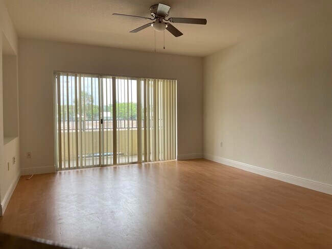 Foto del edificio - 1802 Belmont Pl