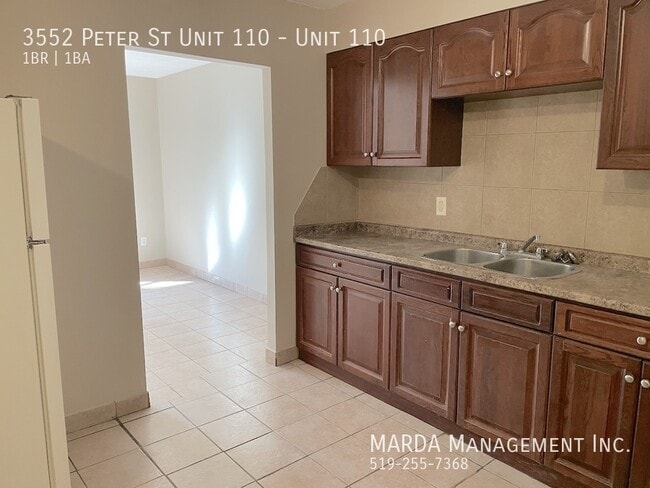 Building Photo - SPACIOUS 1 BED/1 BATH MAIN FLOOR UNIT! WEST WINDSOR INCLUSIVE!