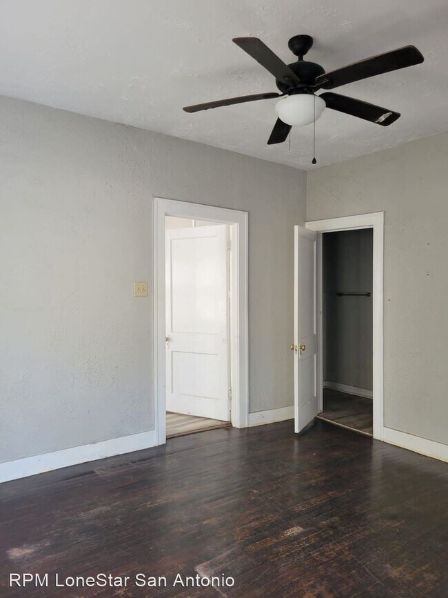 Foto del edificio - 1 br, 1 bath House - 1805 N Flores St Unit 2