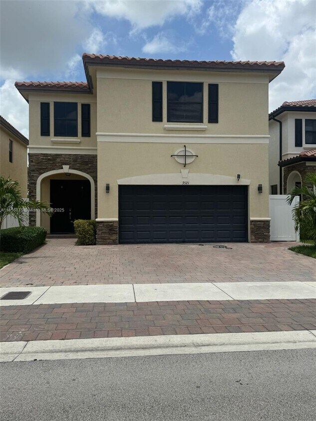 Foto principal - 3521 W 86th Terrace