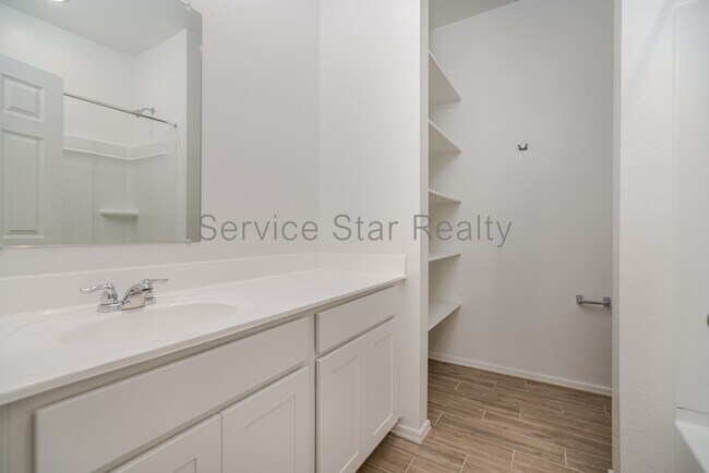 Building Photo - 46888 W Cansados Rd