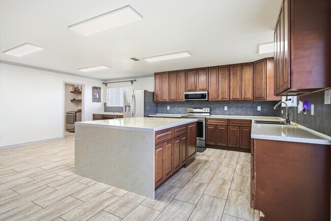 Foto del edificio - 414 Spruce Breeze