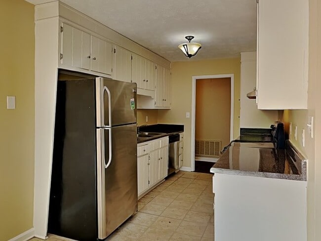 Foto del edificio - 6928 Cedar Hill Ct