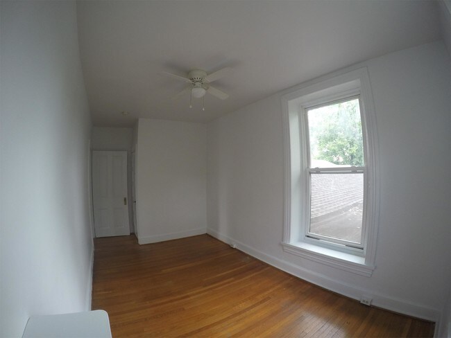 Building Photo - 164 W Baltimore Ave