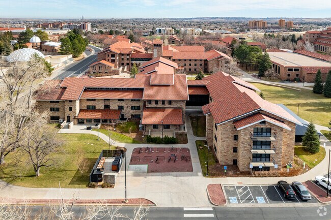 Foto del edificio - Kittridge West Hall
