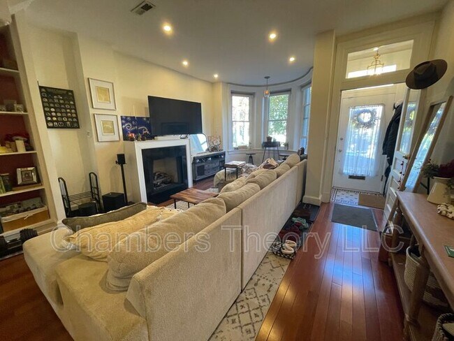 Building Photo - 1750 T St NW