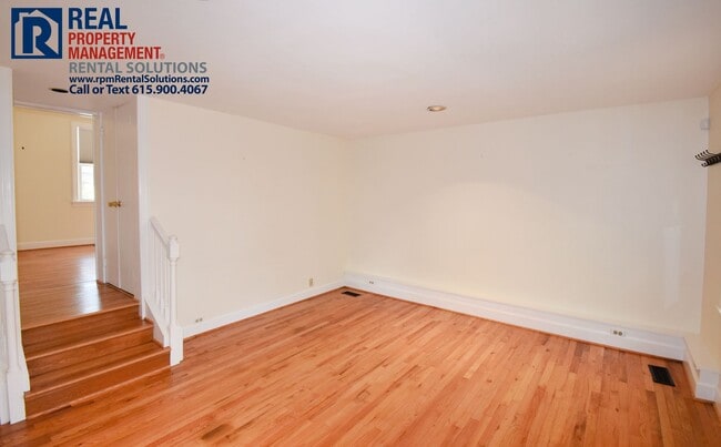 Building Photo - Amazing 1BR in Green Hills! Lawncare and washer/dryer included!!