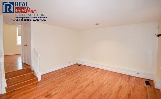 Foto del edificio - Amazing 1BR in Green Hills! Lawncare, wash...