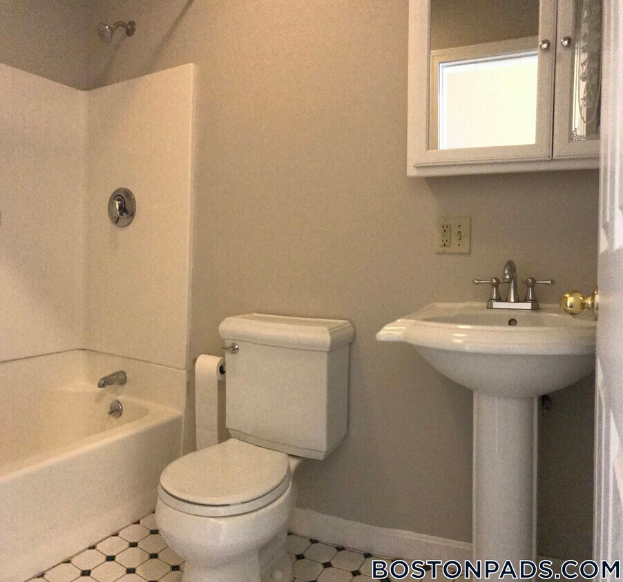 Foto principal - 423-429 Franklin St.