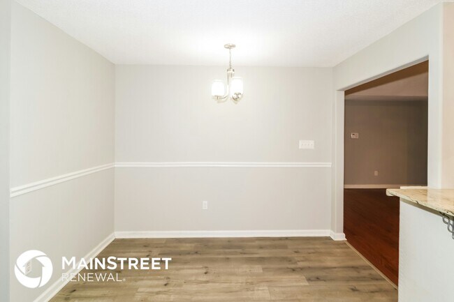 Building Photo - 5707 Heartwood Dr