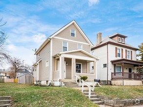 Building Photo - 925 Miller Ave