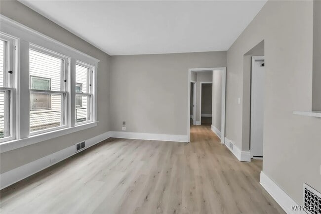 Building Photo - 2514 Delaware Ave