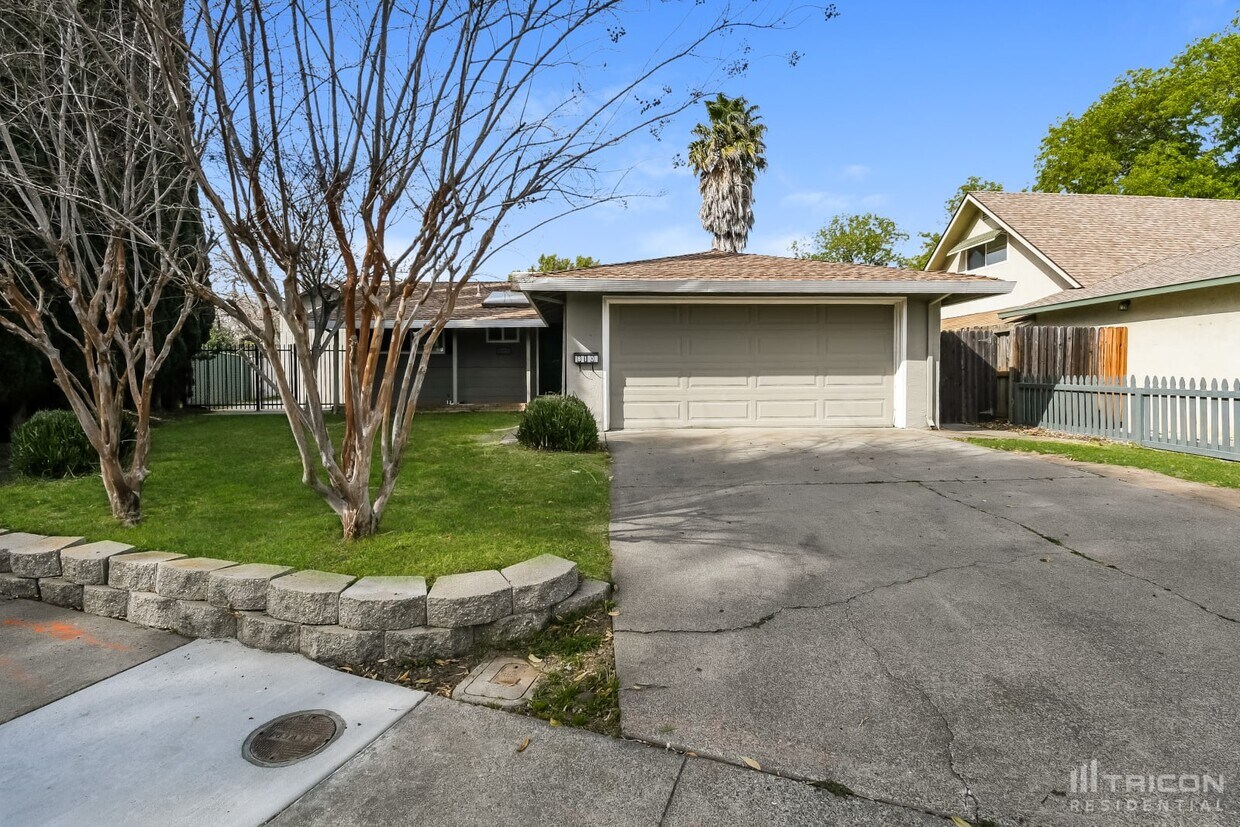 Foto principal - 810 Capstan Ct