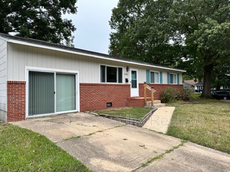 Foto principal - 3200 Lark St