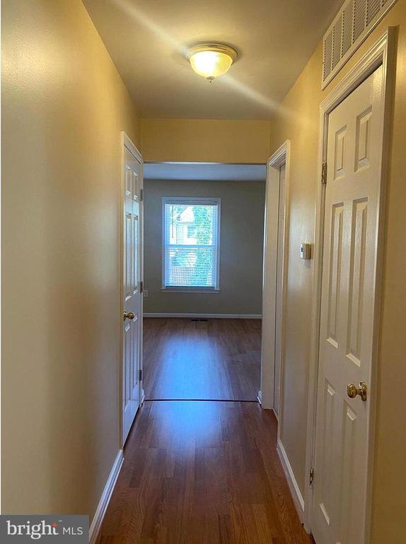 Foto del edificio - 2058 Chadwick Terrace