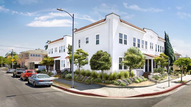 Foto del edificio - 3002 Normandie Ave