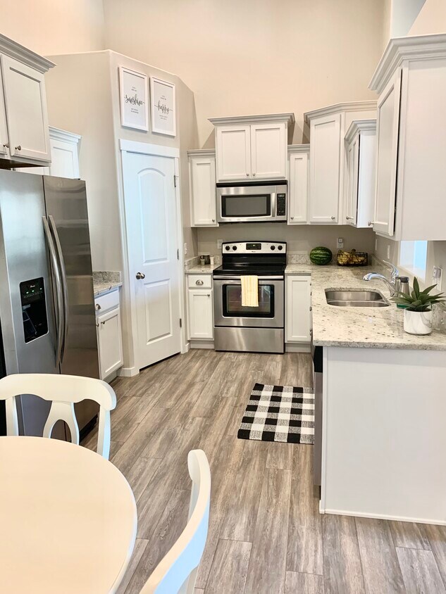 Foto principal - 87 E Jordan Ridge Blvd