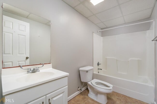 Building Photo - 2300-2300B GA-52
