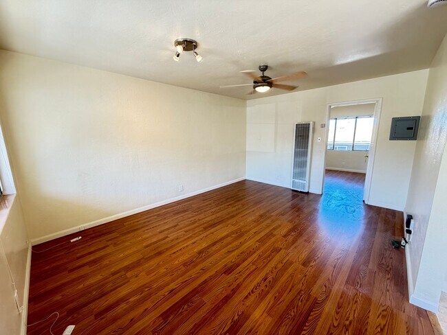 Foto del edificio - 16727 Liberty St