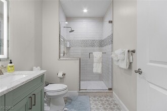 Building Photo - 4182 Bay Beach Ln