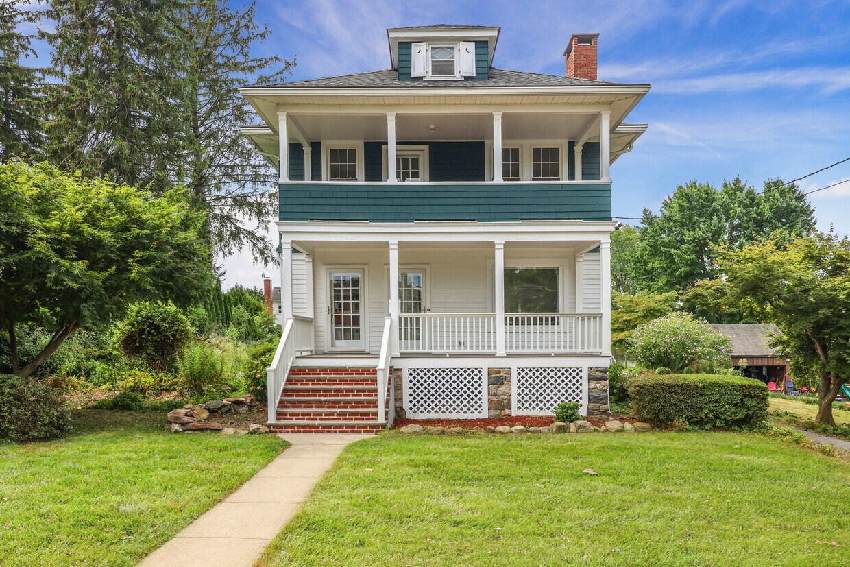 Primary Photo - 36 Grand Blvd