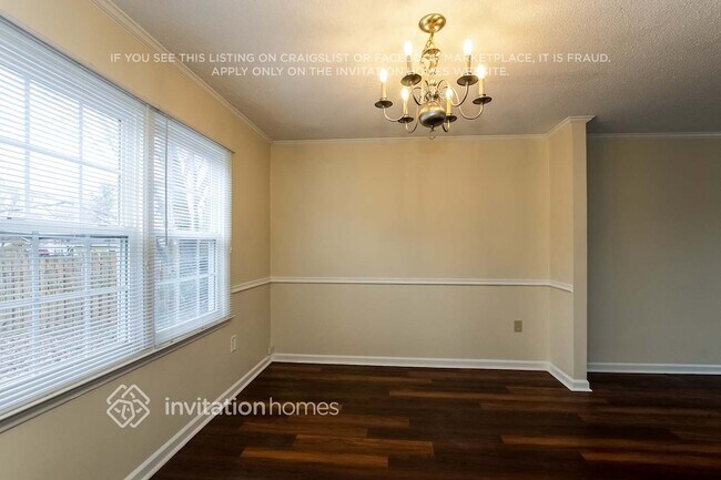 Foto del edificio - 7609 Elm Tree Ln