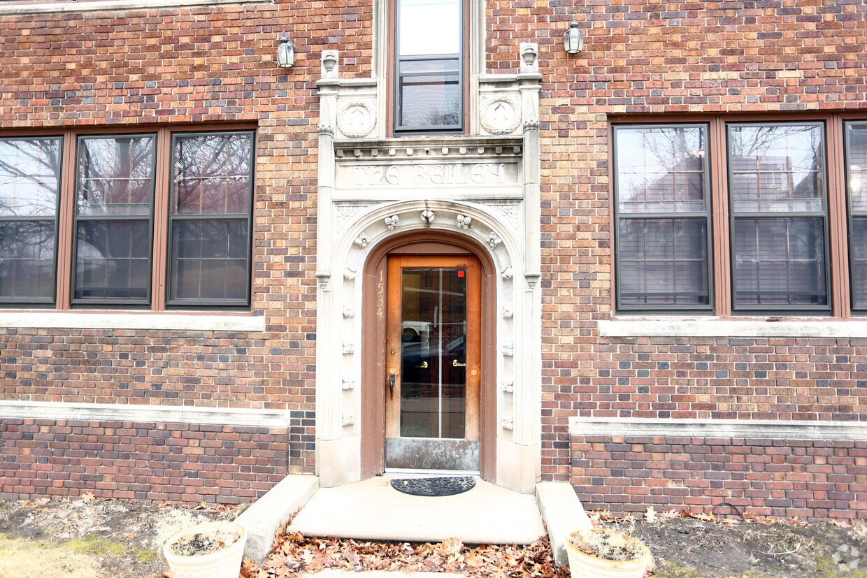 Foto del edificio - 1530 Woodland Ave