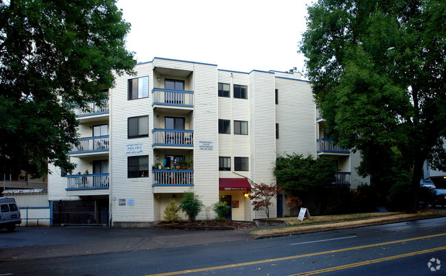 Building Photo - Roosevelt Place Apartments