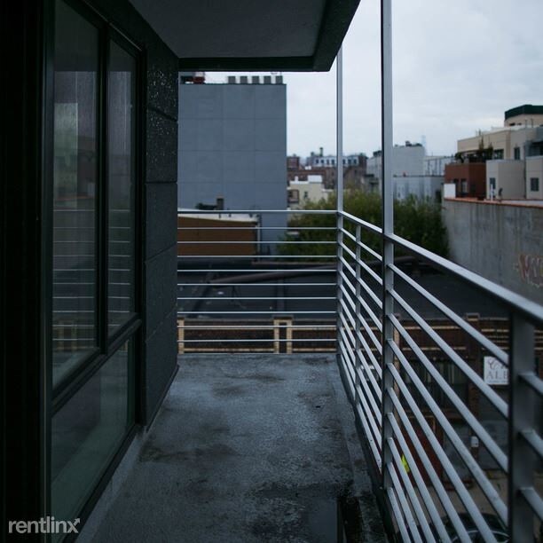 Foto del edificio - 49 Montrose Ave