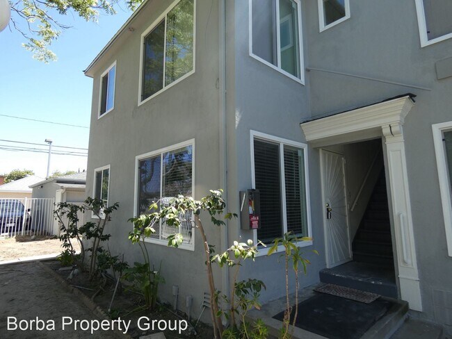 Building Photo - 4490 N Banner Dr