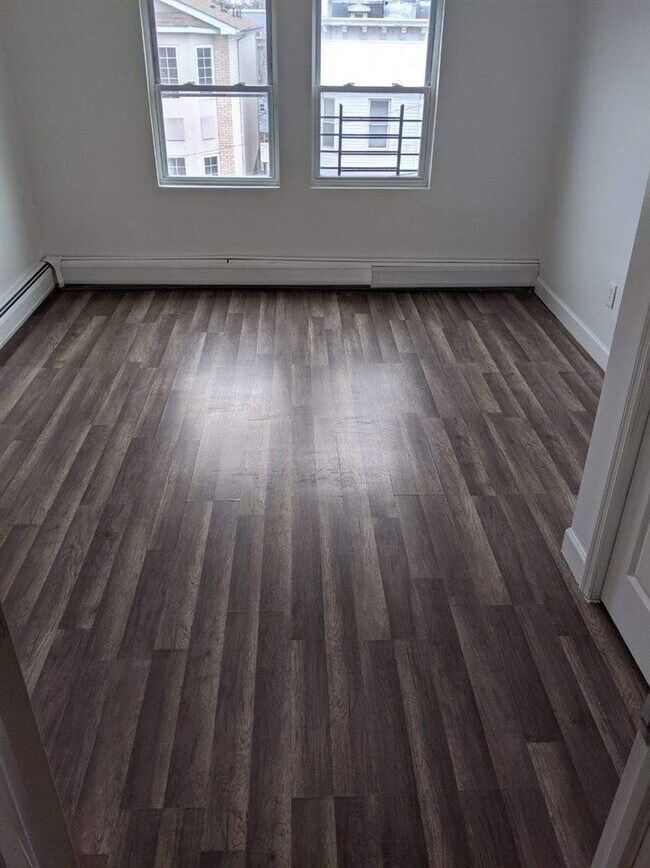 Foto del edificio - 107 Brown Pl