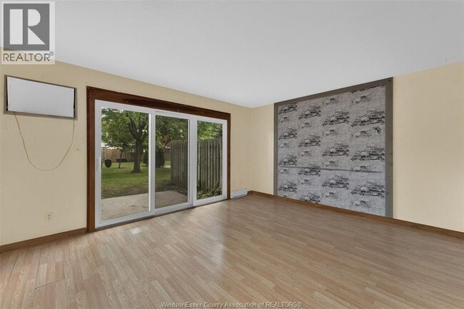 Building Photo - 6206 Thornberry Crescent