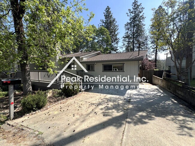 Foto del edificio - Wonderful 4bd/3ba Home-Must See!