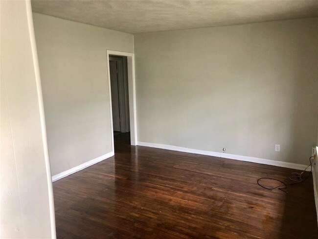 7932 Corinth St Houston Tx 77051 House For Rent In Building Photo 7932 Corinth St