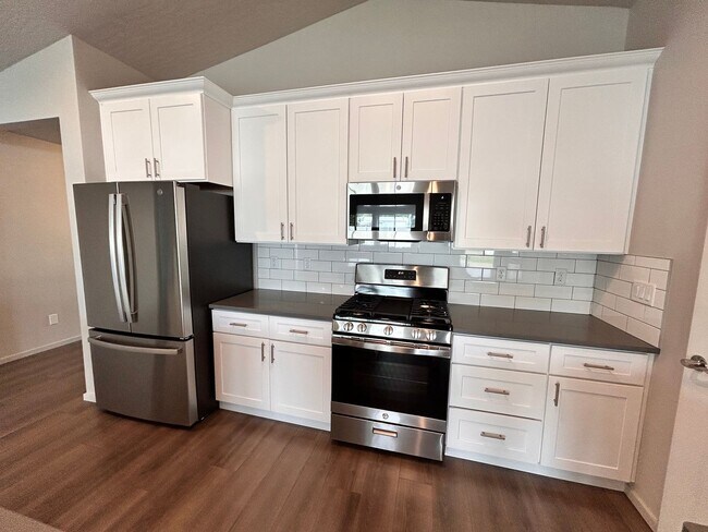 Building Photo - Stunning 4 Bed, 2 Bath Rancher in Spokane ...