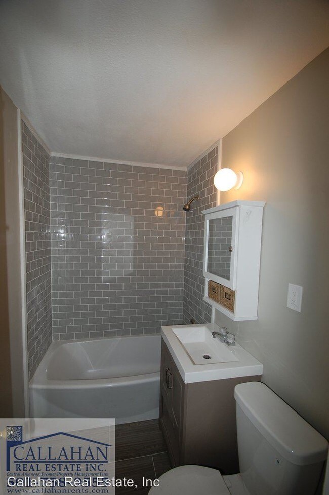 Foto del edificio - 3 br, 1 bath House - 1908 S Fillmore