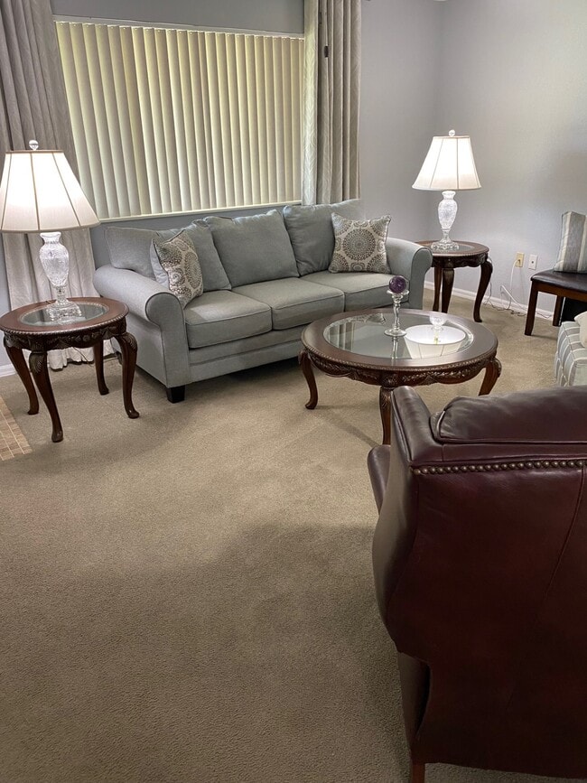 Foto del edificio - 8130 SW 108th Street Rd