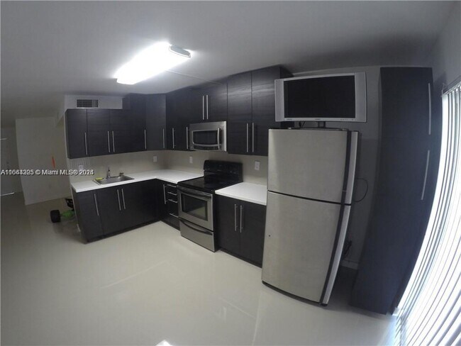 Foto del edificio - 9367 Fontainebleau Blvd
