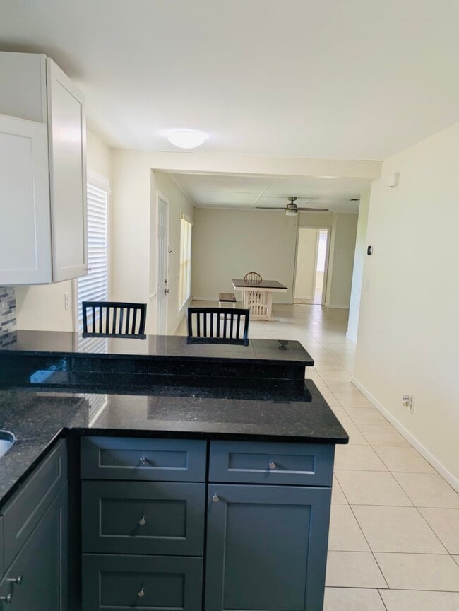 Photo - 305 3rd St House