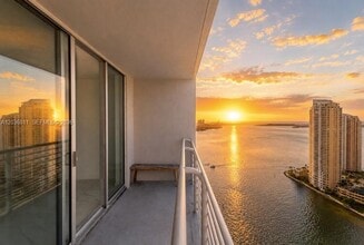 Building Photo - 325 S Biscayne Blvd