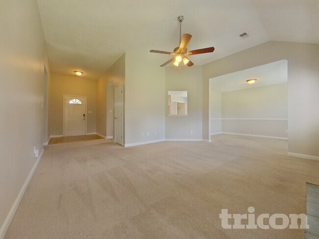 Foto del edificio - 300 Willow Forks Ct