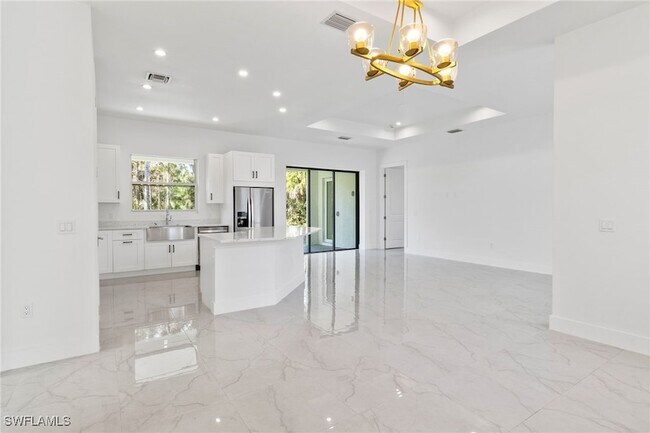 Foto del edificio - 1081 Desoto Blvd S