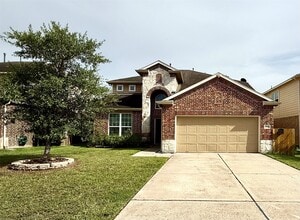 Building Photo - 2575 Riverway Dr