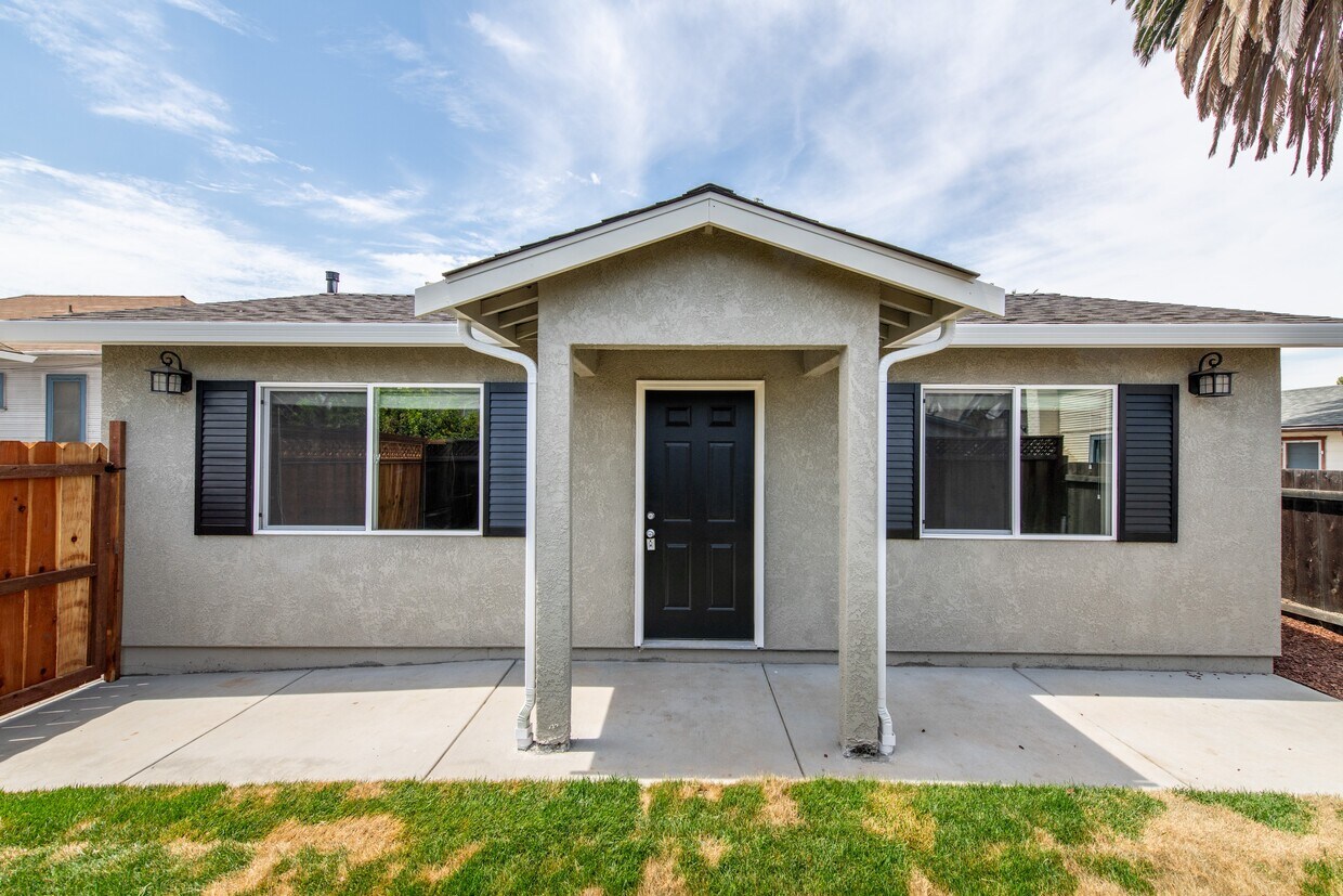 539 E Julian St, San Jose, CA 95112 House Rental in San Jose, CA