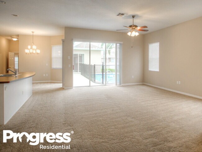 Building Photo - 2025 Larkspur Ct