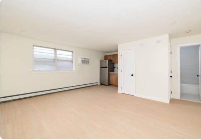 Foto del edificio - 921 Tyson Ave