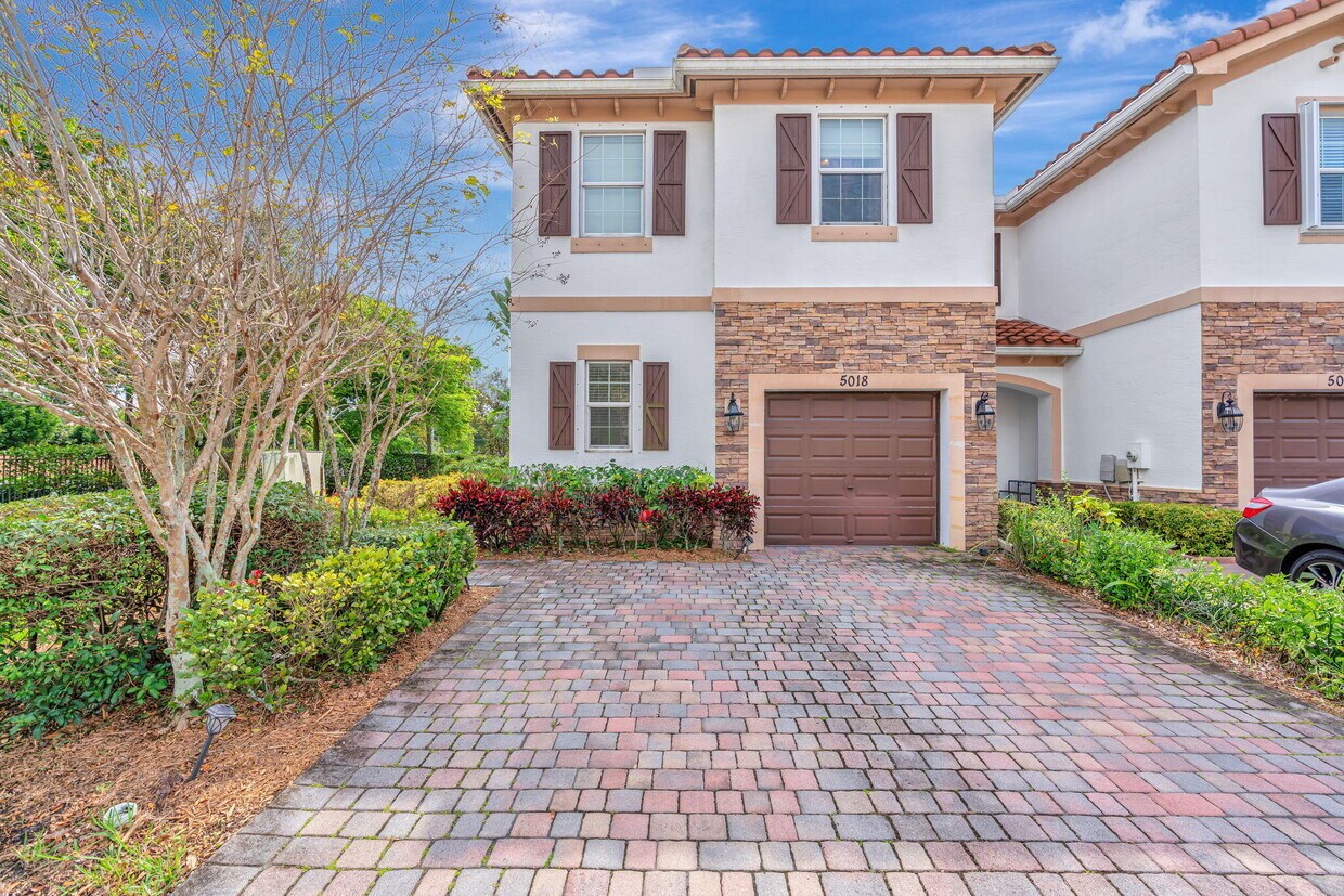 Foto principal - 5018 Ellery Terrace