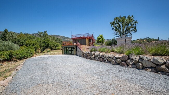 Foto del edificio - 1745 Riebli Rd